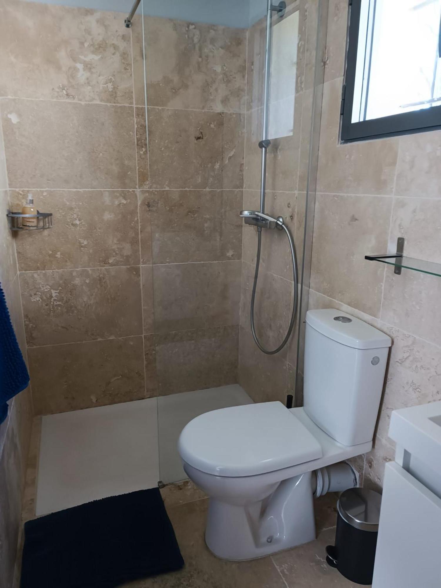 La Goutadou Panzió Cabannes Kültér fotó
